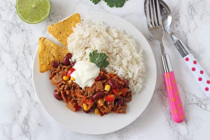 chili con carne with rice